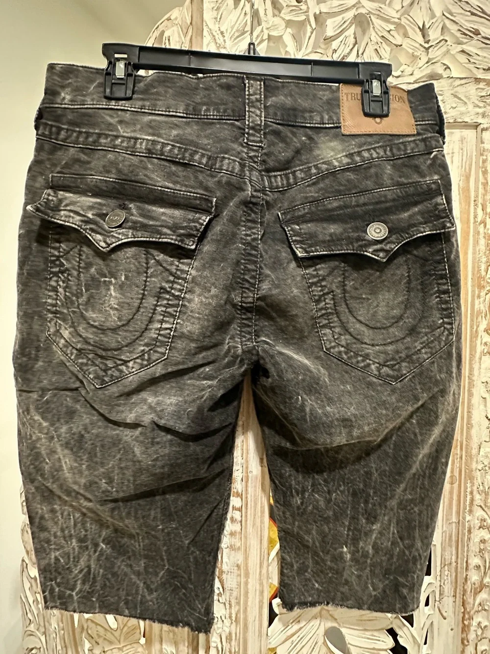 True Religion Black Washed Relaxed Men’s Jeans Shorts